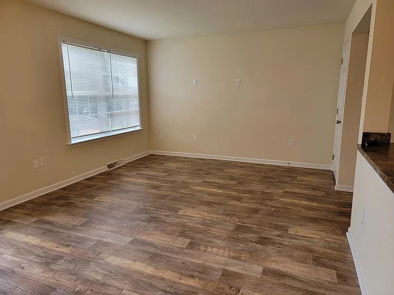 101 Park Place Cir — Photo 11