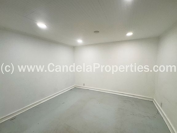 5th image of 523 N Walnut St Unit B