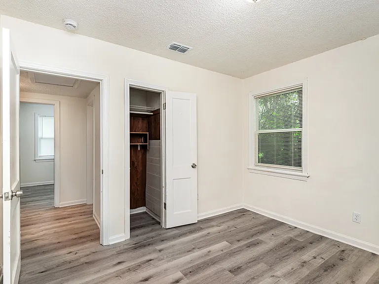 3526 Poinsetta St — Photo 12