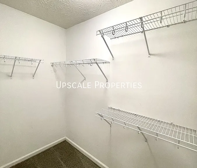 3784 Winthrop Dr — Photo 12