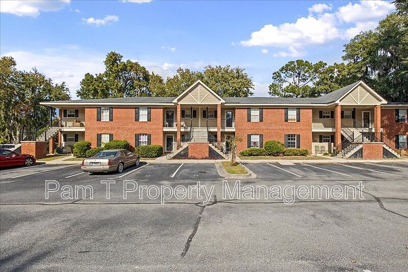 1st image of 211 Edgewater Rd #58