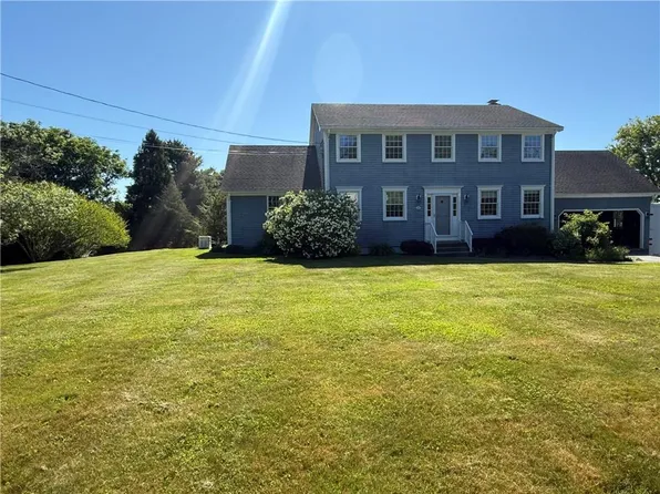 20 Bartlett Rd, Middletown, RI 02842