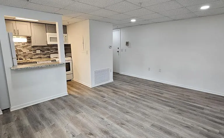218 N Main St #22 — Photo 10