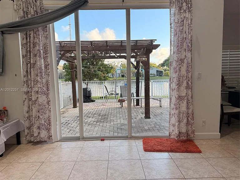 10434 White Pinto Ct — Photo 6