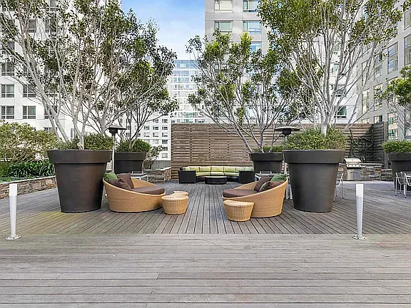 1160 Mission St #904 — Photo 17