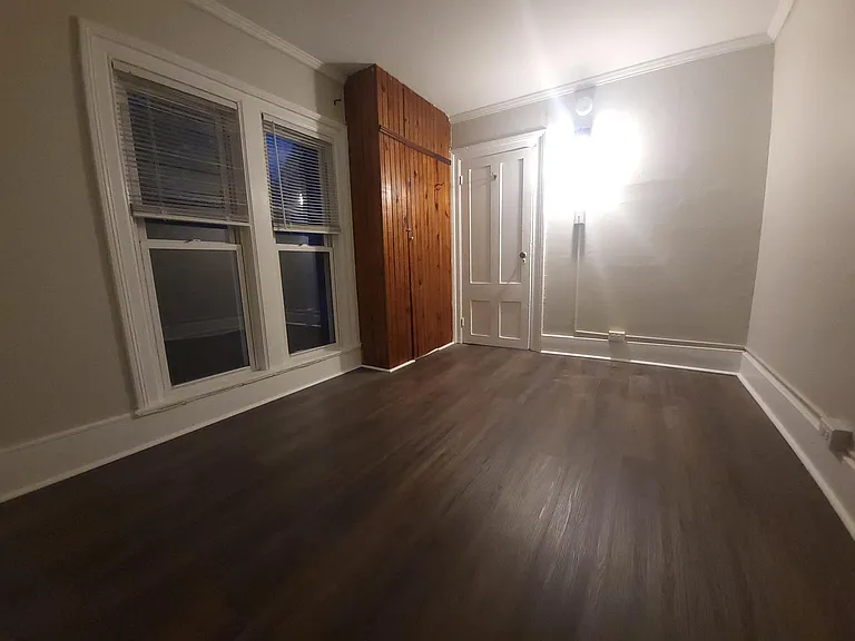 Alt view of bedroom