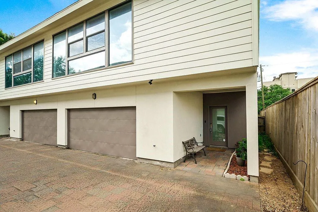 3 bed, 2.5 bath, 1682 sqft, $3,000 — Photo 3