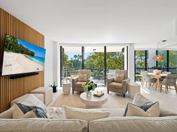 799 Jeffery Street #303, Boca Raton, FL 33487