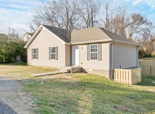 922 Poplar Ave, Springfield, TN 37172