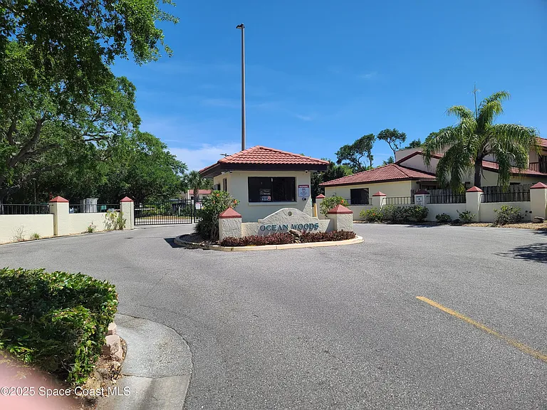 8761 Ilex Ct — Photo 30