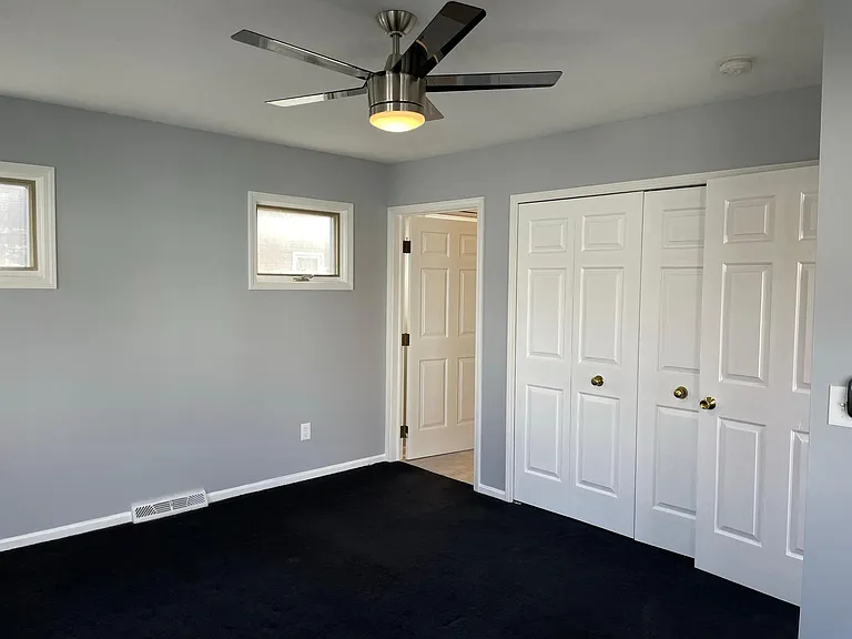 7083 Parma Park Blvd — Photo 13