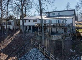 305 Castle Dr, Gilbertsville, KY 42044