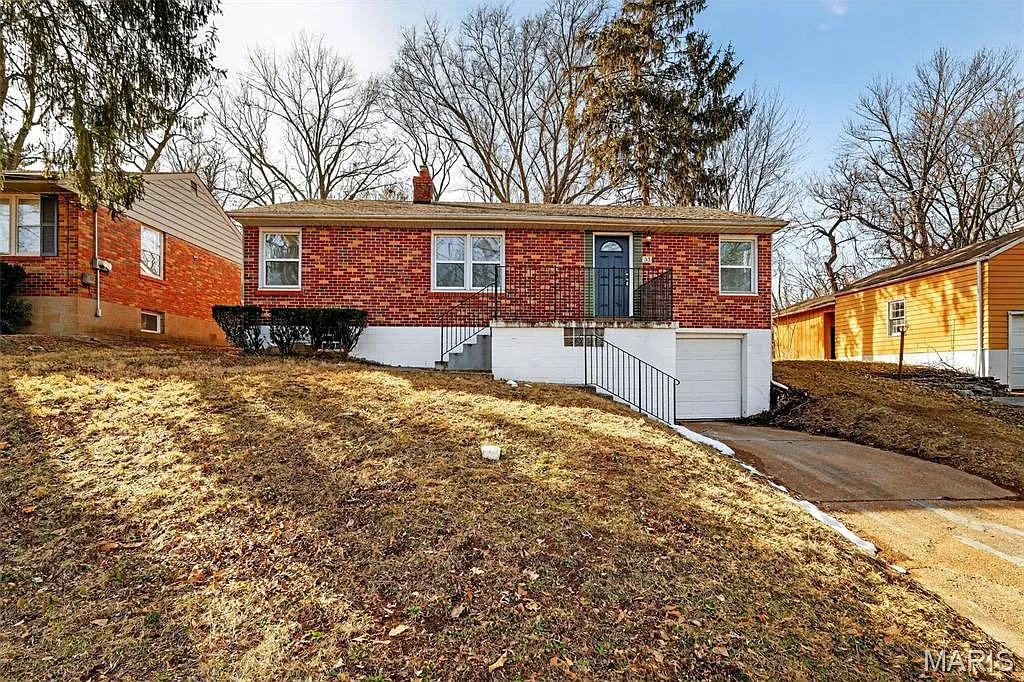 33 S Dellwood Ave photo 1