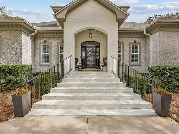 5th image of 1037 Greenwillow Dr
