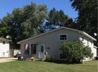 1305 Sacramento Dr, Carpentersville, IL 60110