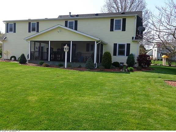 3rd image of 119 Northwood Dr