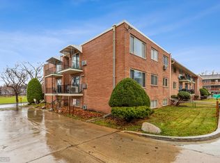 605 7th St S APT 1, Fargo, ND 58103