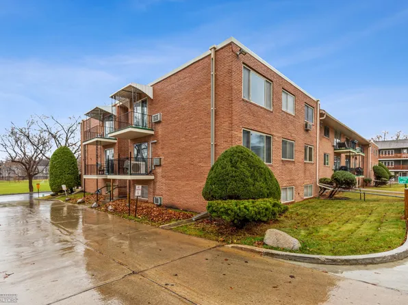 605 7th St S APT 1, Fargo, ND 58103