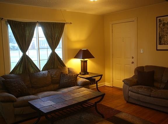 4th image of 13702 E Wellesley Ave