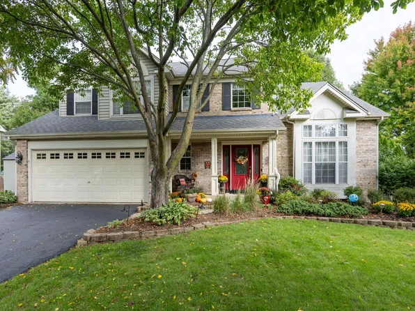 694 Churchill Ln, Oswego, IL 60543