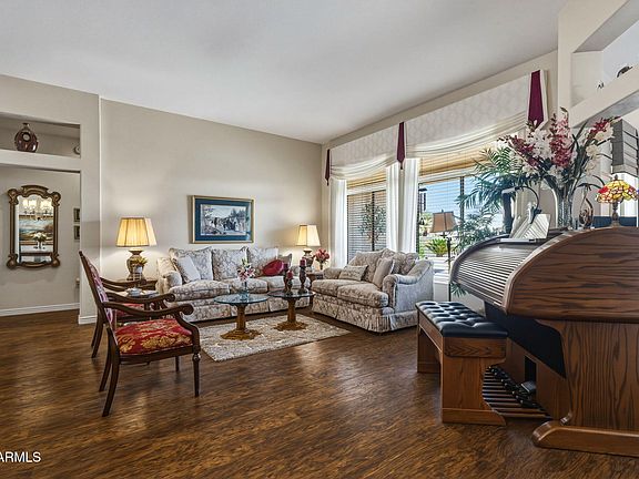 3rd image of 22703 N LAS BRIZAS Lane