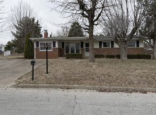 76 Ruth Dr, Saint Charles, MO 63301