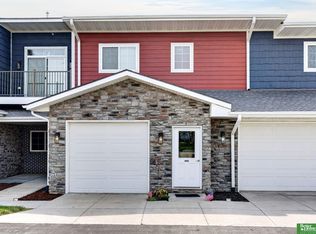 5933 N 158th Ct APT 308, Omaha, NE 68116