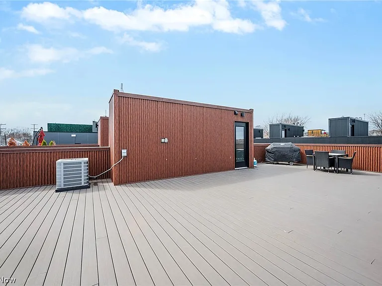402 Jefferson Ave — Photo 27