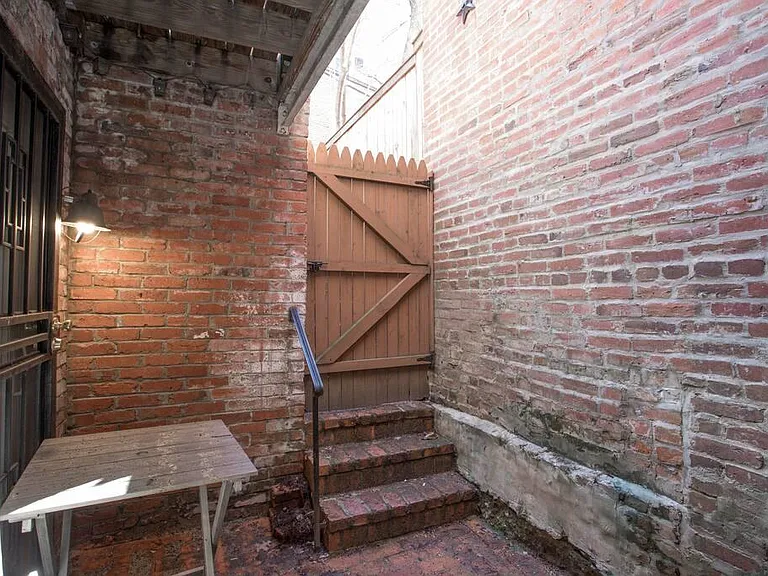 1704 Q St NW #B — Photo 22