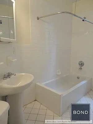 Rented by Bond New York | media 19