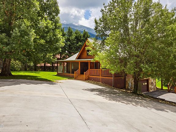 5th image of 3213 Big Cove Ct