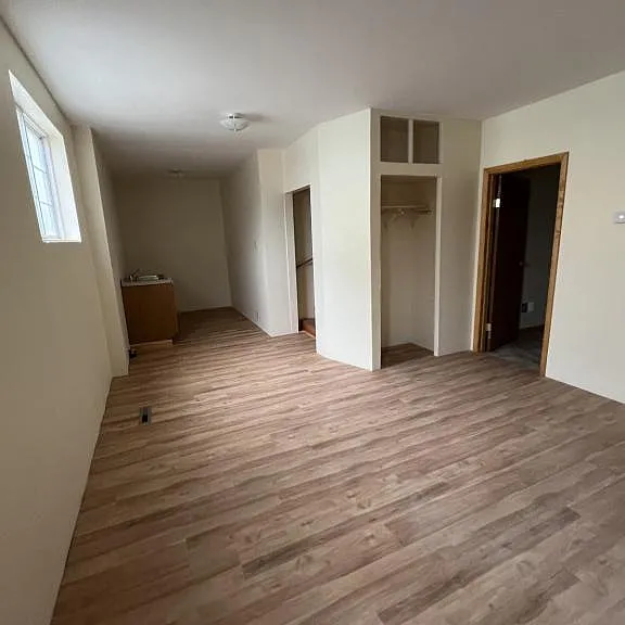 401 Nichols St #1 — Photo 3