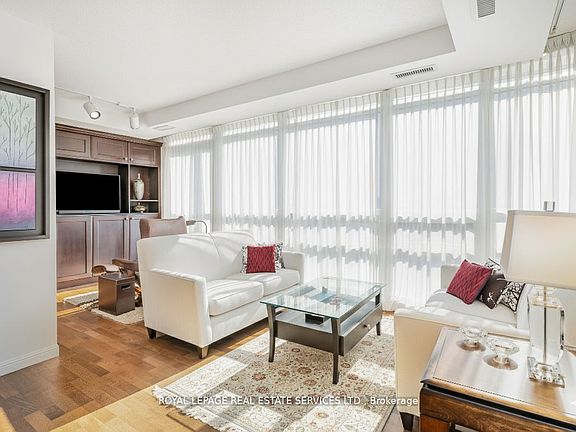 5th image of 900 Mount Pleasant Rd #1203