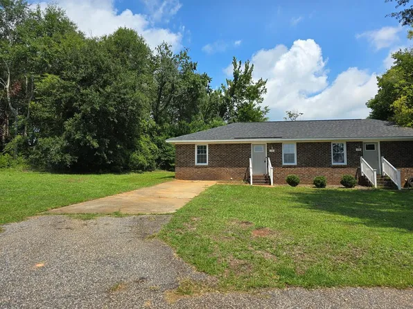 110 Frost Wood Ct, Sumter, SC 29154