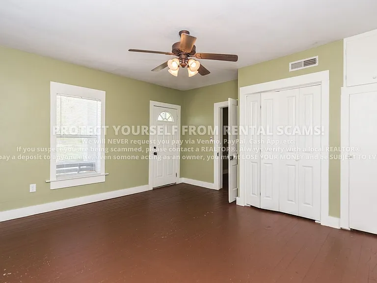369 Steele Rd — Photo 2