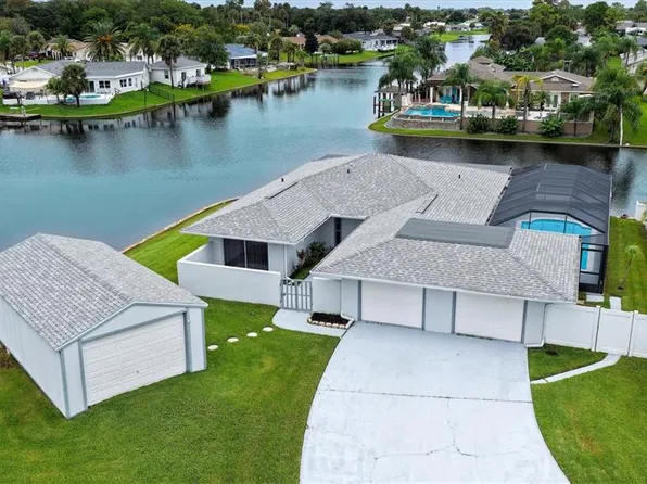 9 CASTLE COURT, PALM COAST, FL 32137