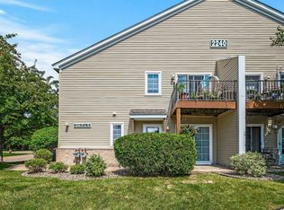 2240 Ranchview Ln N UNIT 77, Plymouth, MN 55447