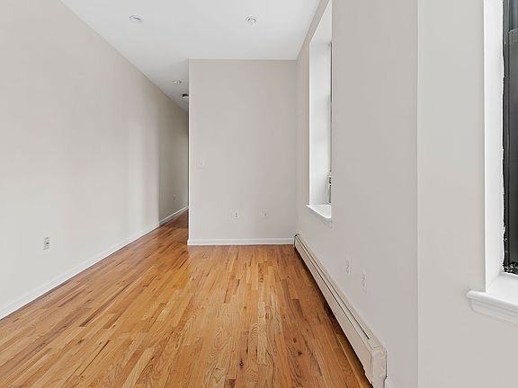 3rd image of 340 E 86th St APT 13