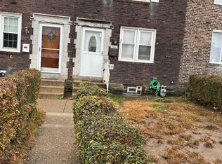 1040 S Lynbrook Rd, Collingdale, PA 19023