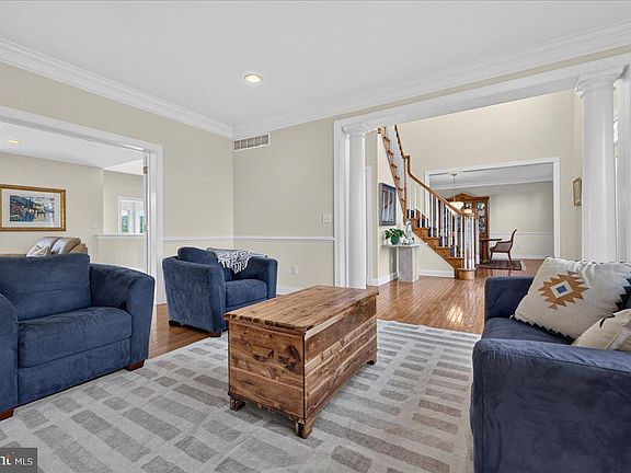 4th image of 11 Baker Way