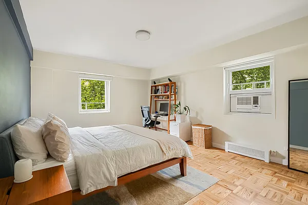 Sold by Compass | media 4
