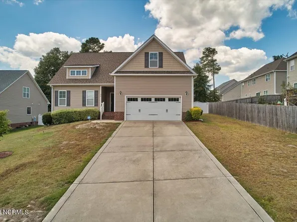 34 Barlowe Court, Cameron, NC 28326