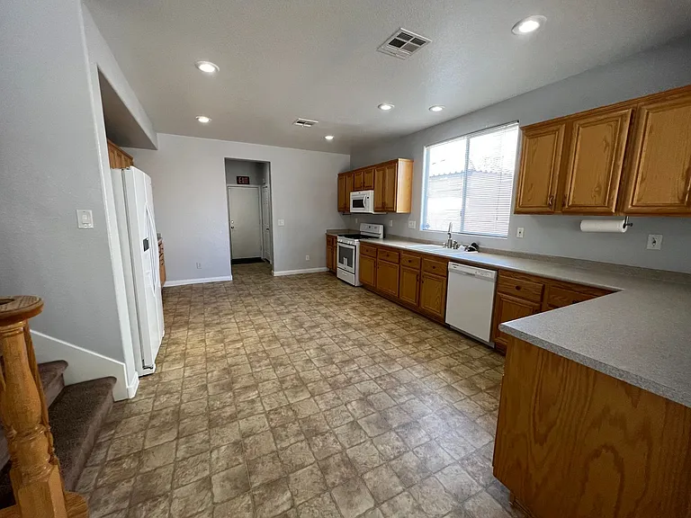 5604 Rocky Ravine Ave — Photo 18