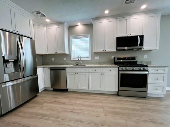 578 Elm St #3