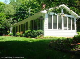 14 Griffis Hl, Montrose, PA 18801