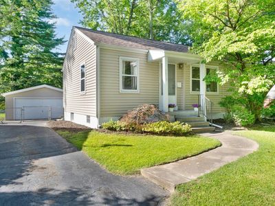 3650 Saint Bridget Ln, Saint Ann, MO, 63074