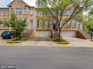 1812 Fallbrook Ln, Vienna, VA 22182