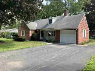 1008 Pine Pl, Kingston, NY 12401