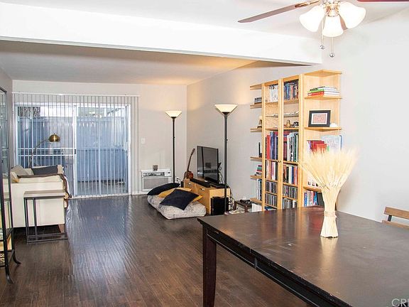 2nd image of 18620 Hatteras St Unit 128