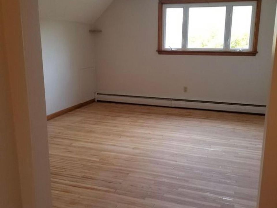 Entry into spacious living room
